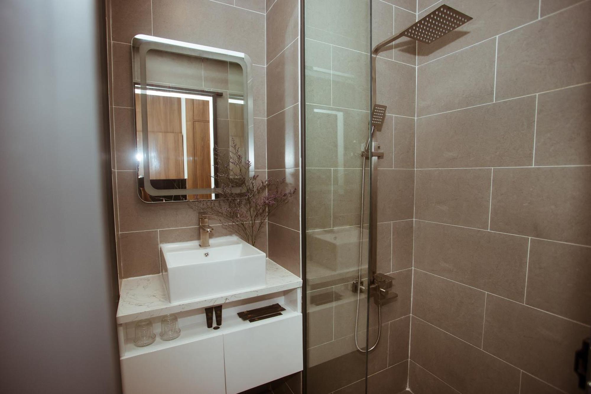 Lee Charming Hotel Nha Trang Bagian luar foto